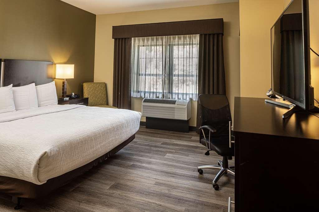 Best Western Plus Franciscan Square Inn & Suites Steubenville Quarto foto