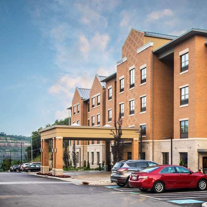 Best Western Plus Franciscan Square Inn & Suites Steubenville Exterior foto